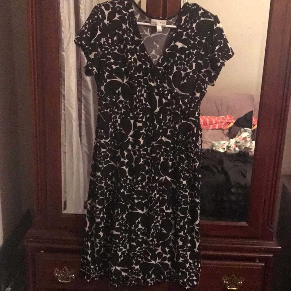 Gorgeous black and white dress